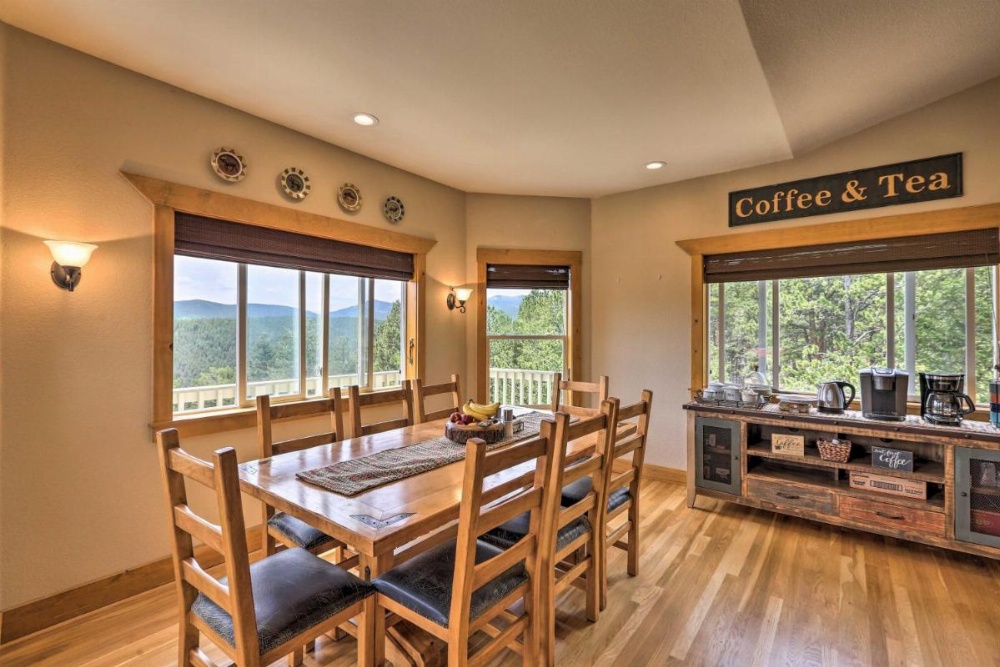 Upscale Mountain-View Manor with Deluxe Deck! Image 10