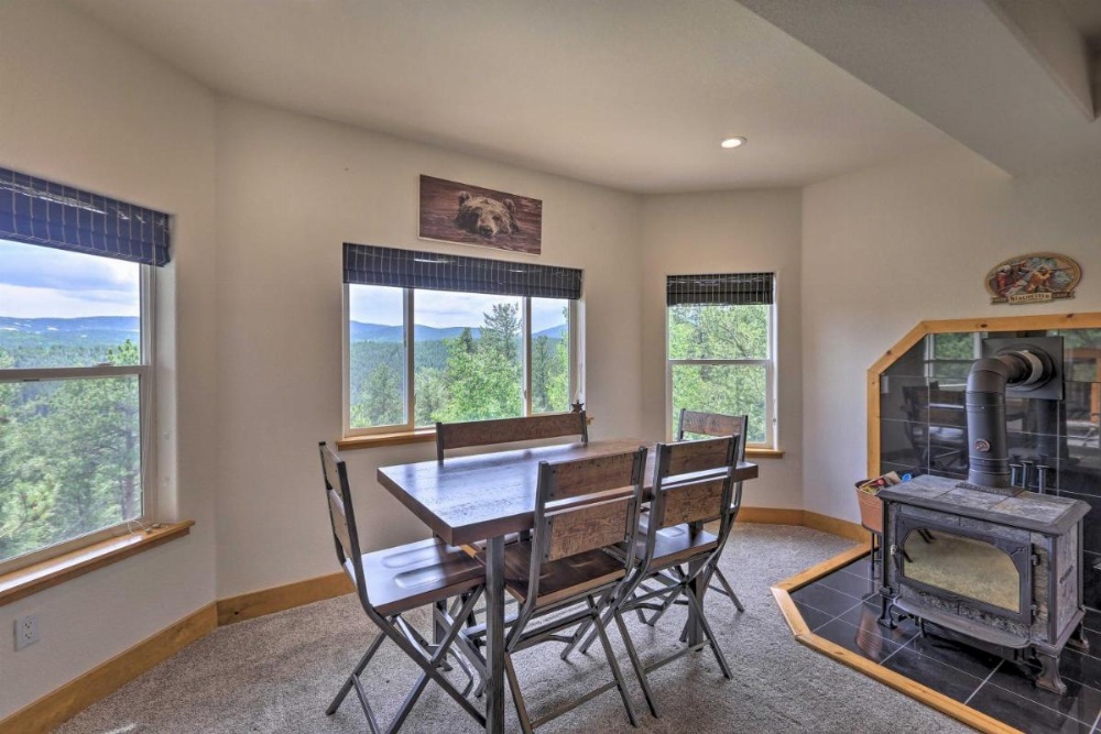 Upscale Mountain-View Manor with Deluxe Deck! Image 16