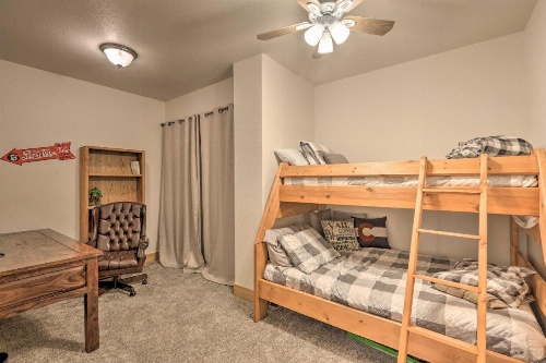 Upscale Mountain-View Manor with Deluxe Deck! image 32